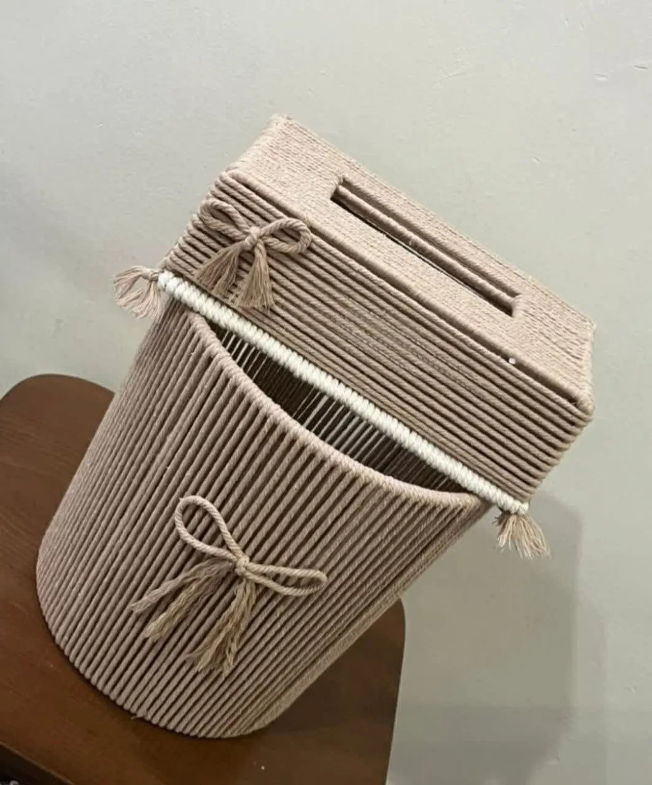 ست سطل و جعبه دستمال کاغذی نخی